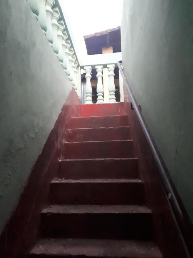 Hostel Jabuticaba เบโลโอรีซอนชี ภายนอก รูปภาพ