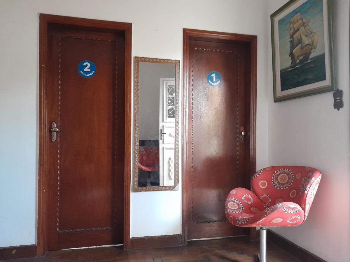 Hostel Jabuticaba เบโลโอรีซอนชี ภายนอก รูปภาพ