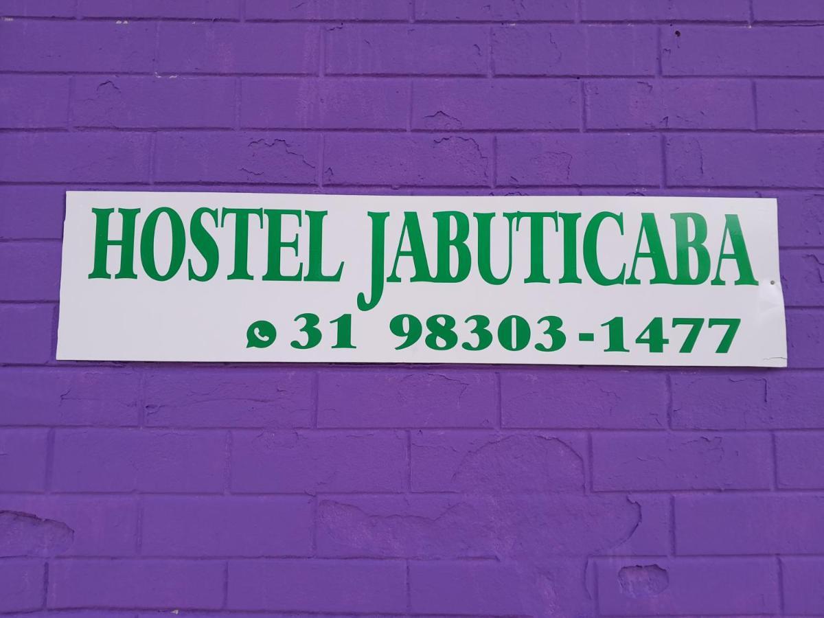Hostel Jabuticaba เบโลโอรีซอนชี ภายนอก รูปภาพ
